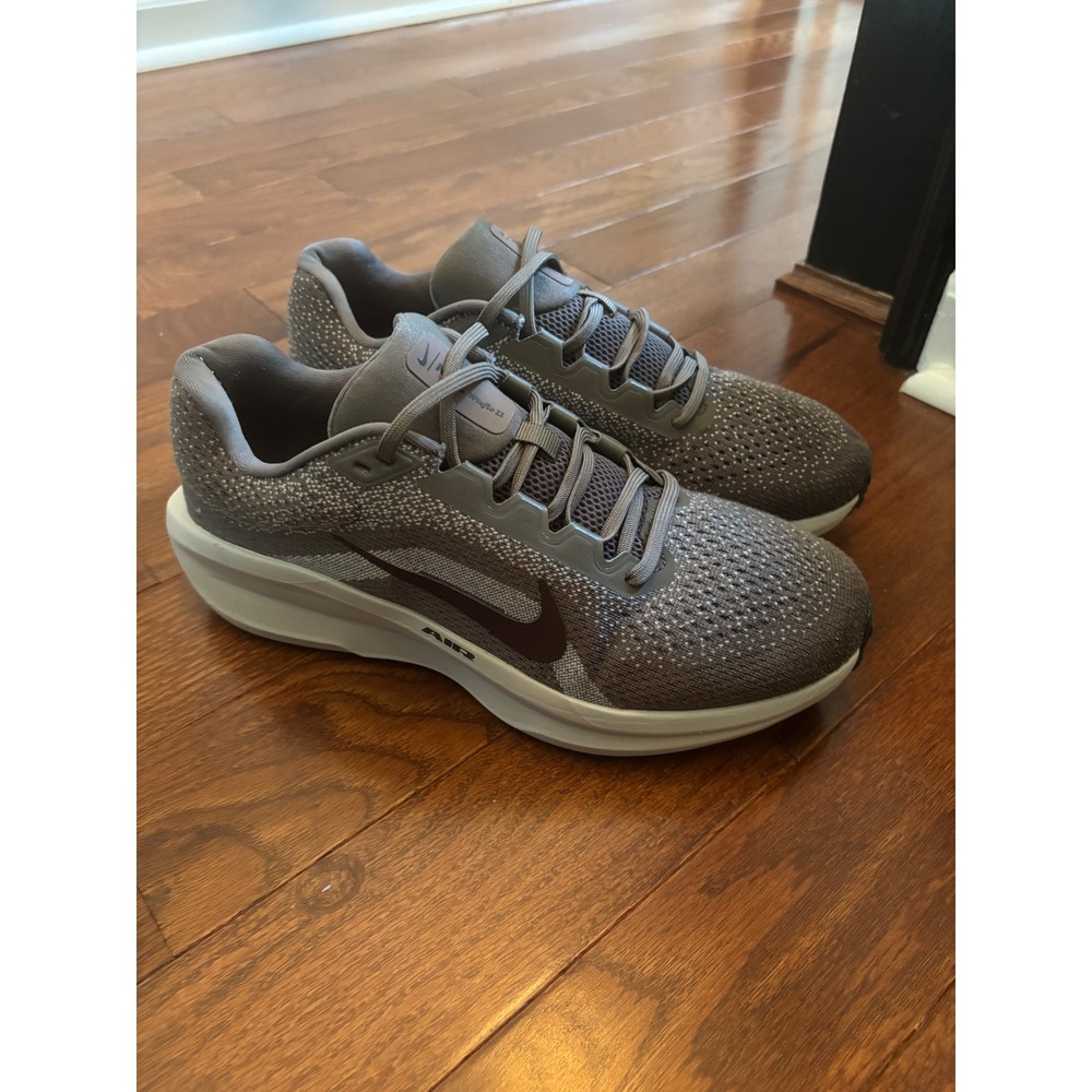 Nike Winflo 11 Womens Running Shoes Iron Grey Burgundy Size 9